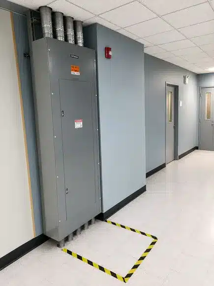 800A Laboratory Electrical Panel Upgrade — project photograph